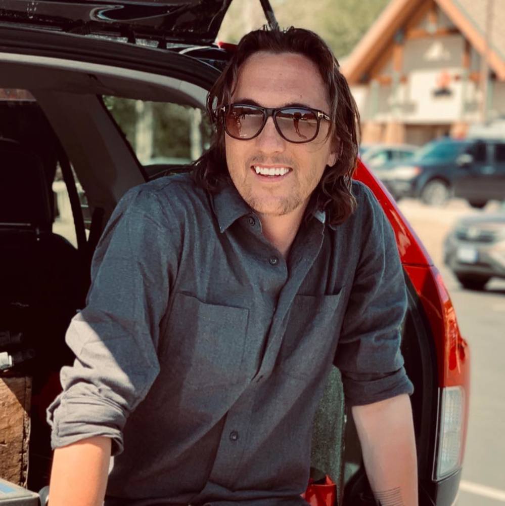 Meet your Posher, Dustin